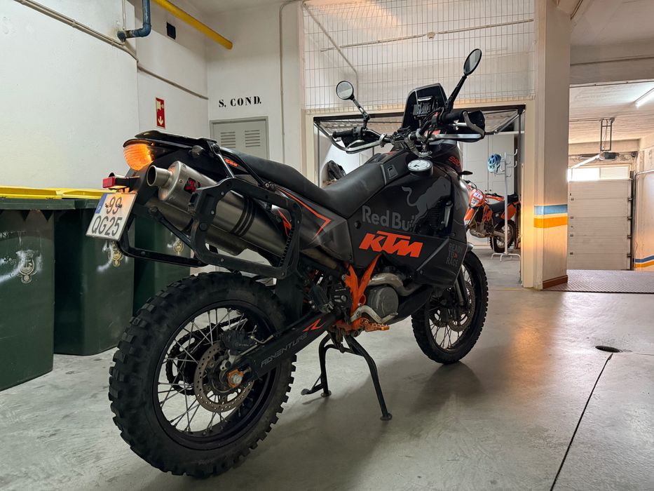 KTM 990 Adventure R com extras