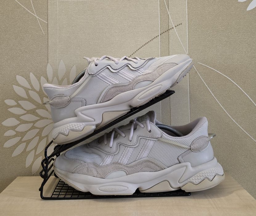 Чоловічі кросівки Adidas Ozweego оригінал розмір 45