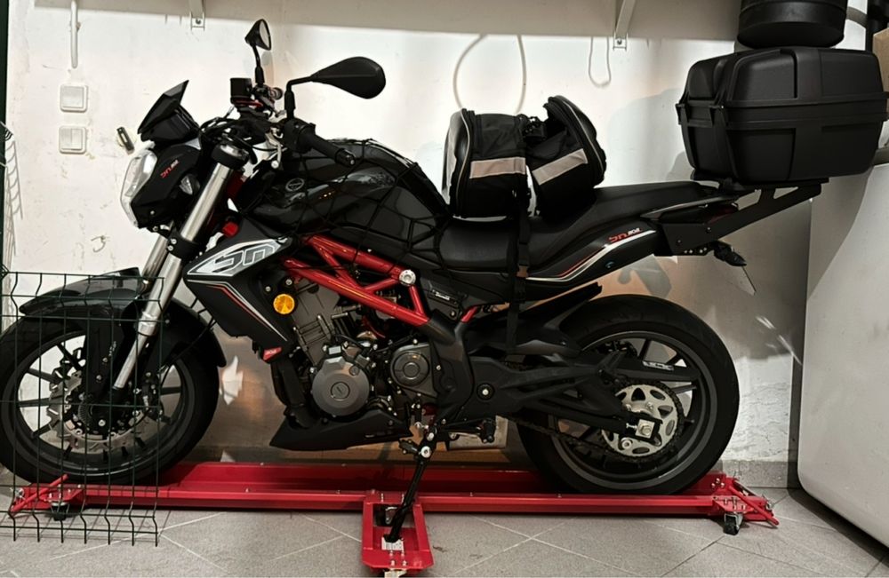 Benelli 302s 2018 poucos km