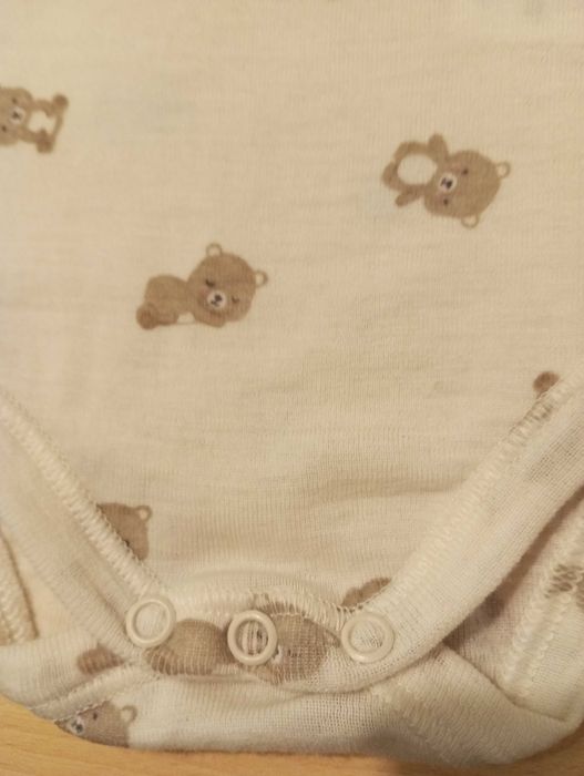 Kappahl Wełniane body niemowlęce w misie rozm.62/2-4mies.