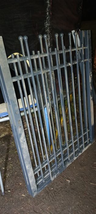 Brama przęsła ogrodzenie