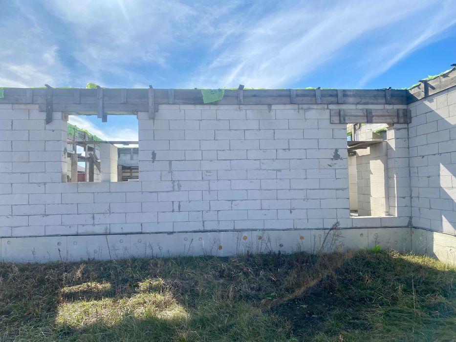 Продам недобудову 150м2+ гараж30м2, 10 соток