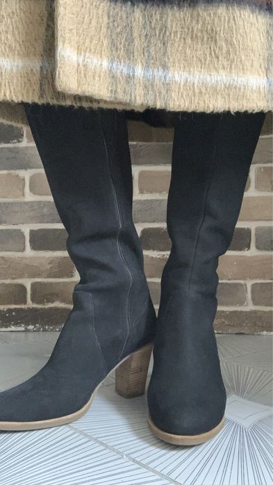 Продам жіночі чоботи( сапоги) . Ессо. 40 Розмір. натуральна шкіра