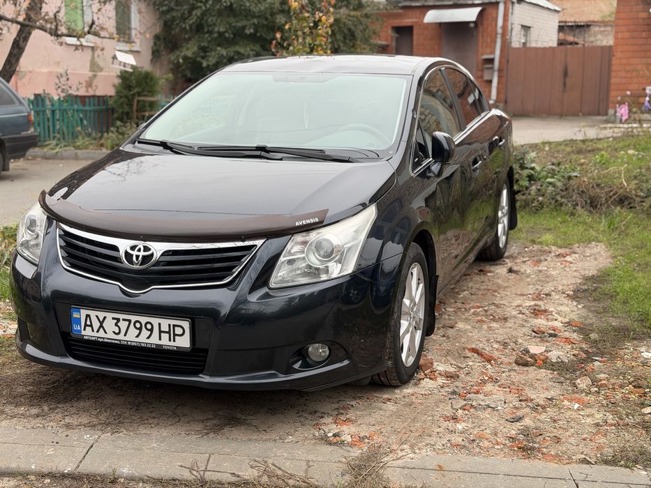 Продам Toyota Avensis