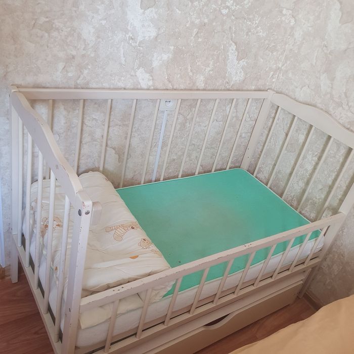 Ліжко дитяче маятникове