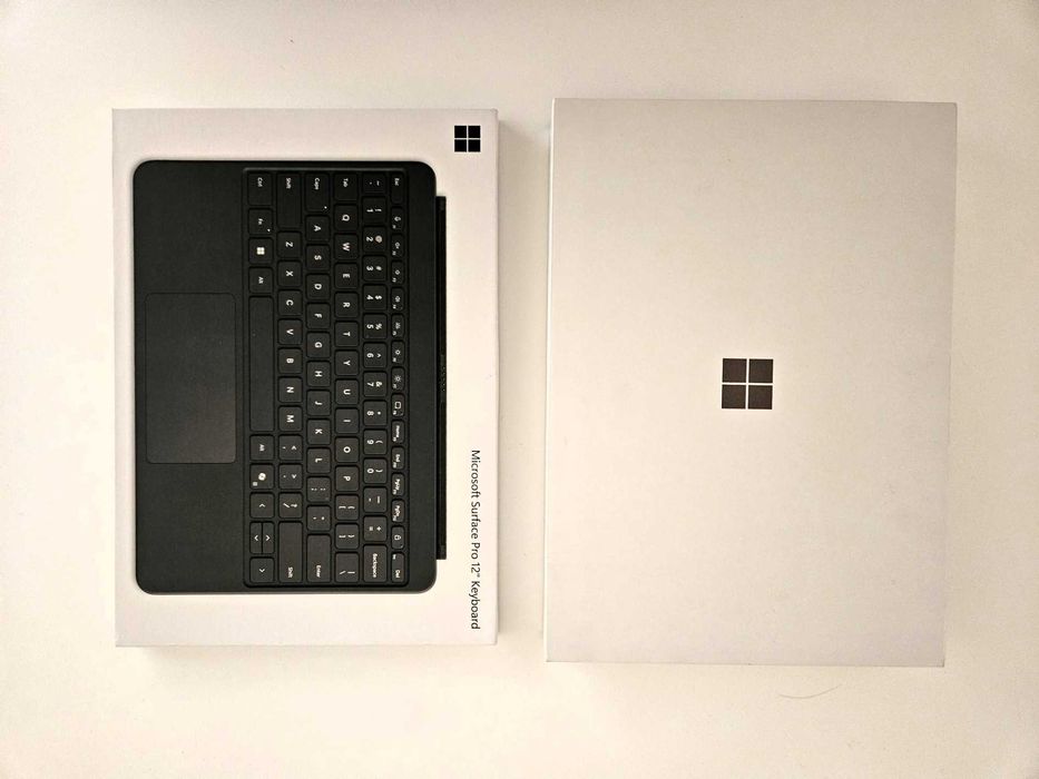 Laptop Microsoft Surface Pro 12" + klawiatura + rysik