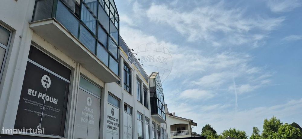 Loja  para venda — Meirinhas, Leiria