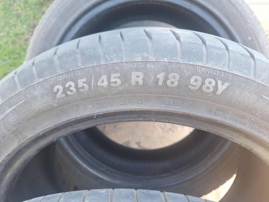 235/45R18 Opony letnie