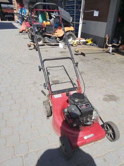 Kosiarka spalinowa WORLDI8-BS535-A