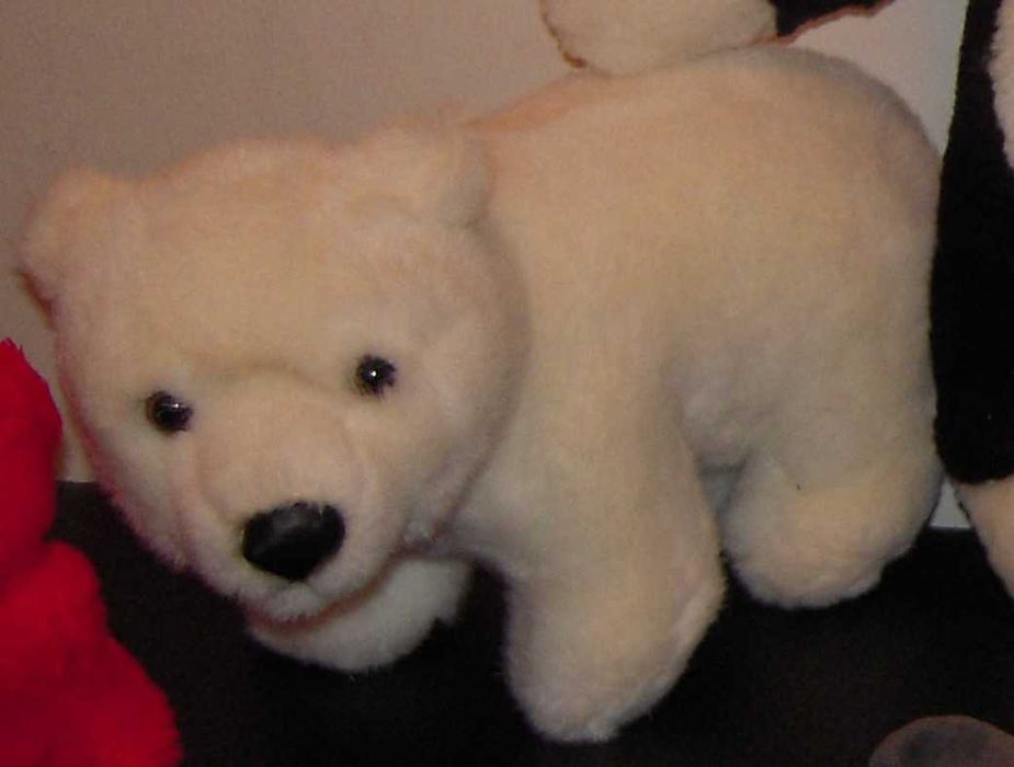 Dolls and Plush Toys in Various Shapes and Colors (5)64584966337667120