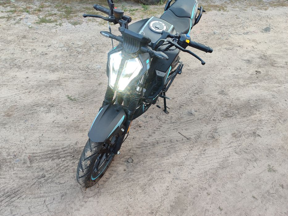 Пластик та інше Musstang Region ST 200