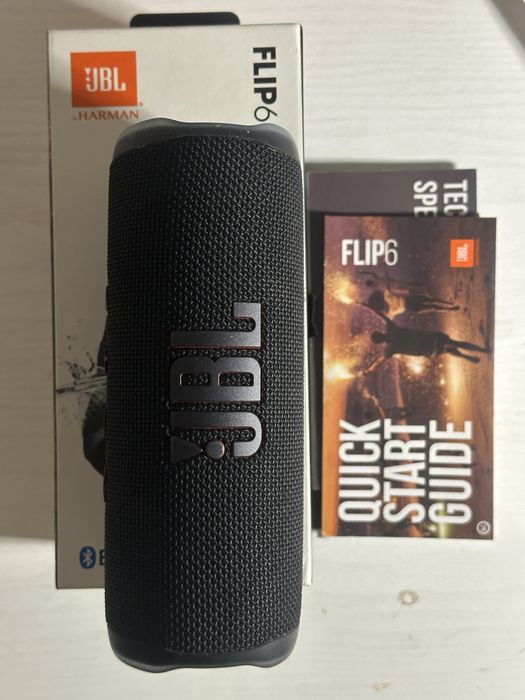 JBL Flip 6.