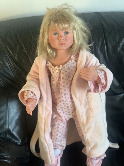 Lalka kolekcjonerska