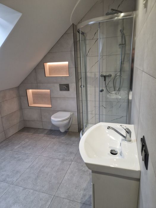 Usługi /Remonty i wykończenia wnętrz