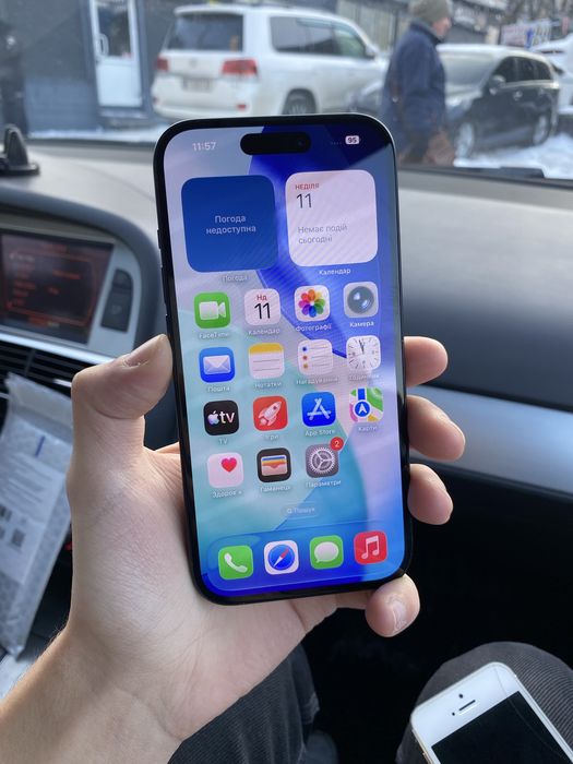 Продам iPhone 15 128GB 100% eSIM с гарантией от магазина