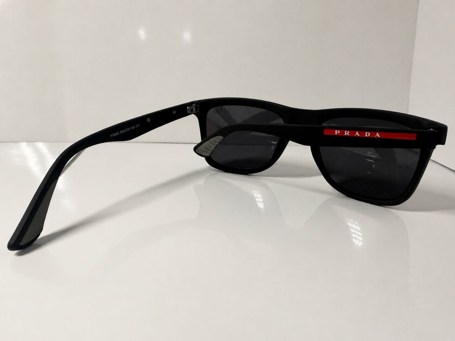 Чоловічі окуляри Prada