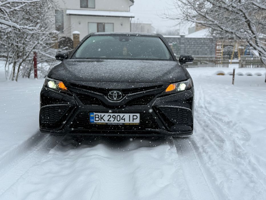 Тойота Камри 75 2022 рік