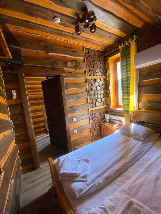 Будинок подобово для святкувань на 10 осіб  з сауною, 5км до Львова