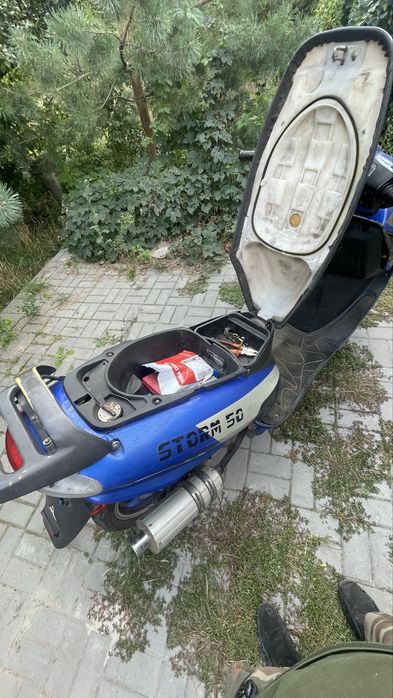 Продам скутер на ходу возможен обмен