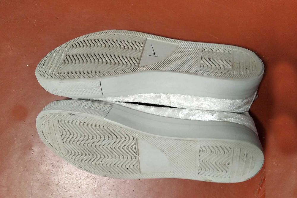 Оксамитові кеди р.38, сланці р.39