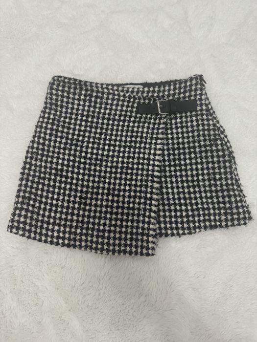 Юбка Zara 122.           .