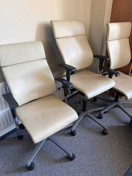 кресла руководителя кресла офисные стулья на колёсах