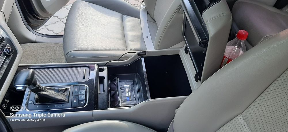 Продам KIA Carnival