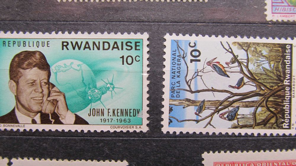 Klasery ze znaczkami sprzedam