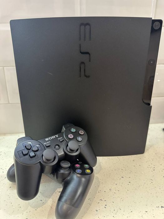 Sony PlayStation 3 Slim 500GB  + 12 ігор (PS3/PS2/PS1) + 2 геймпади + кабелі