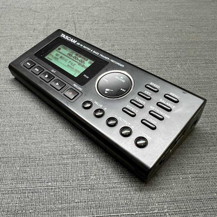 Универсальный гитарный бас рекордер tascam gb-10