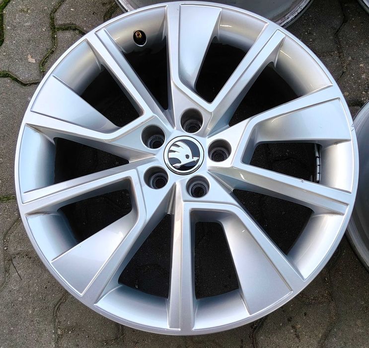 Alufelgi 17 5x100 Org Skoda Kamiq Rapid Scala Fabia VW Polo T-Cros Seat Ibiza Audi A1