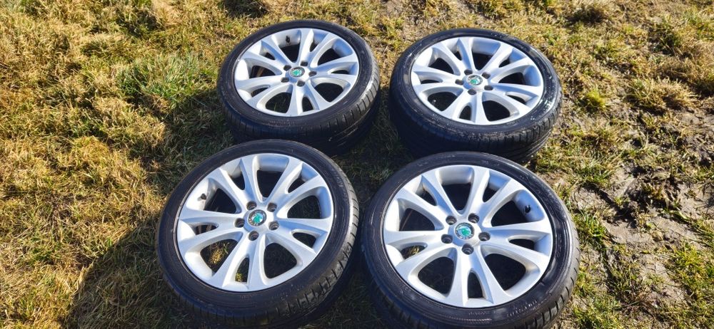 Felgi aluminiowe 17 z oponami dunlop 225/45 R17