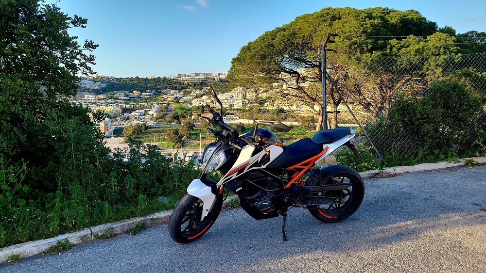 Mota KTM Duke 125