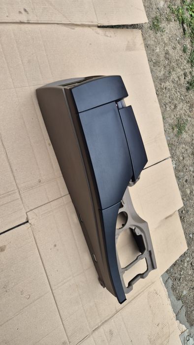 Bmw e60 e61 podłokietnik tunel trffel brown