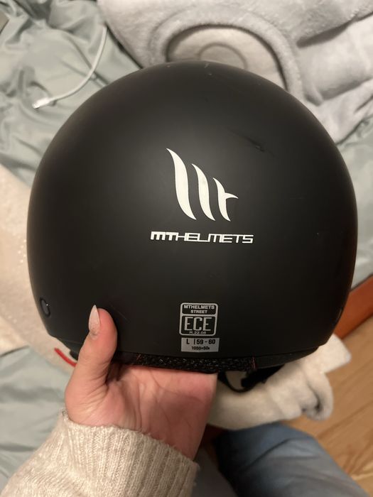 Capacete preto fosco