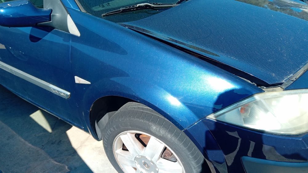 Guarda-lamas direito RENAULT Megane II (BM0/1_, CM0/1_)