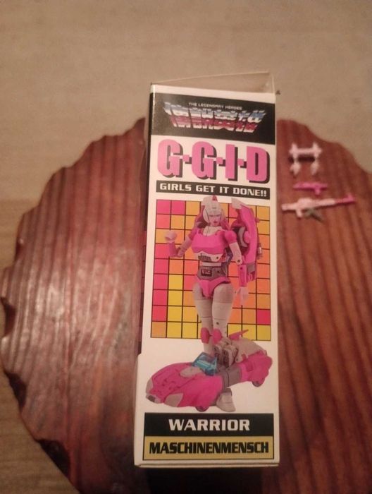 Newage H48 Maschinenmensch Arcee G1 – Completa c/ Caixa