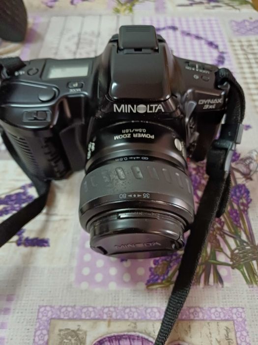 Máquina fotográfica da Minolta Dynax 3 xi analógica