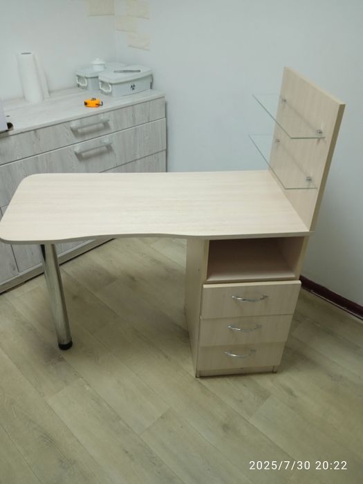 Меблі для манікюру