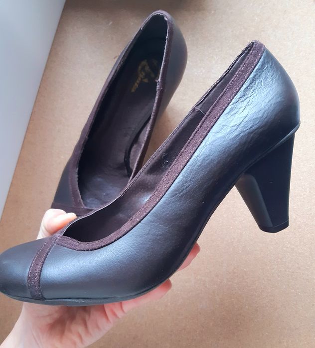 Sapatos senhora semi novos