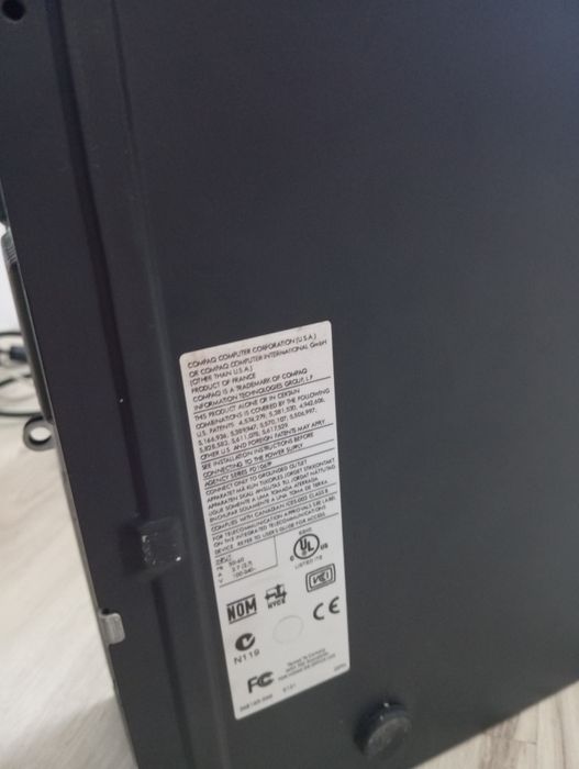 Zestaw Retro Komputer Compaq Evo + Monitor ViewSonic VX500 | Windows XP