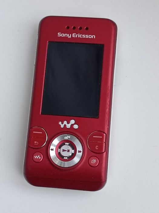 Nokia 7600 Nokia 6820 и др.