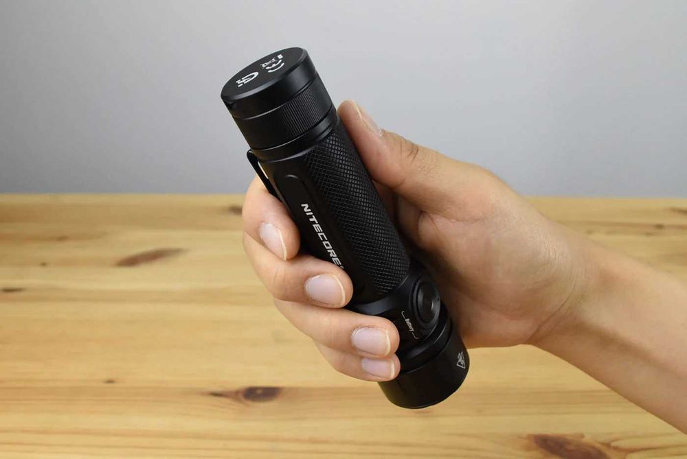 NITECORE EX7 Ліхтар що Фокусується 6000 Люмен з АКБ NL2155HP/NL2160HP