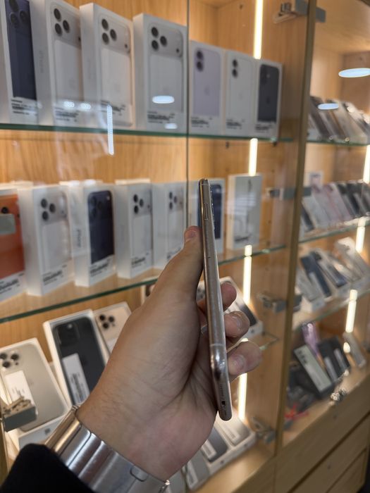 IPHONE 11 PRO MAX SEMI NOVO