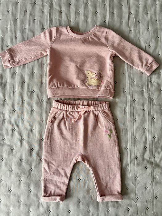 Dwa Komplety Dresy Dla Dziewczynki Nowe 74