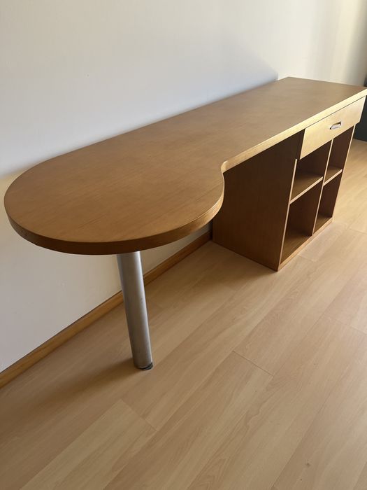 Secretária com Módulo