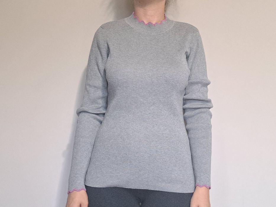 Delikatny sweter - Esmara