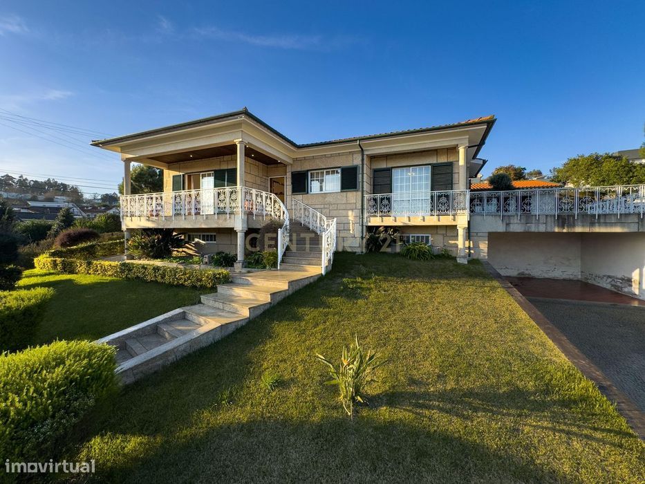 Moradia T3 independente à venda em Moreira de Cónegos, Guimarães