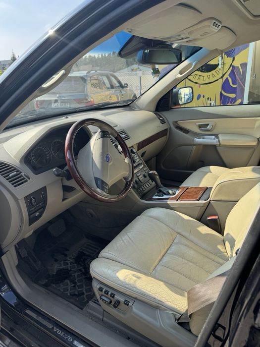 Volvo XC90 4.4 V8 (2005) – LPG 120 l, Hak, Skóry, Klima, Automat