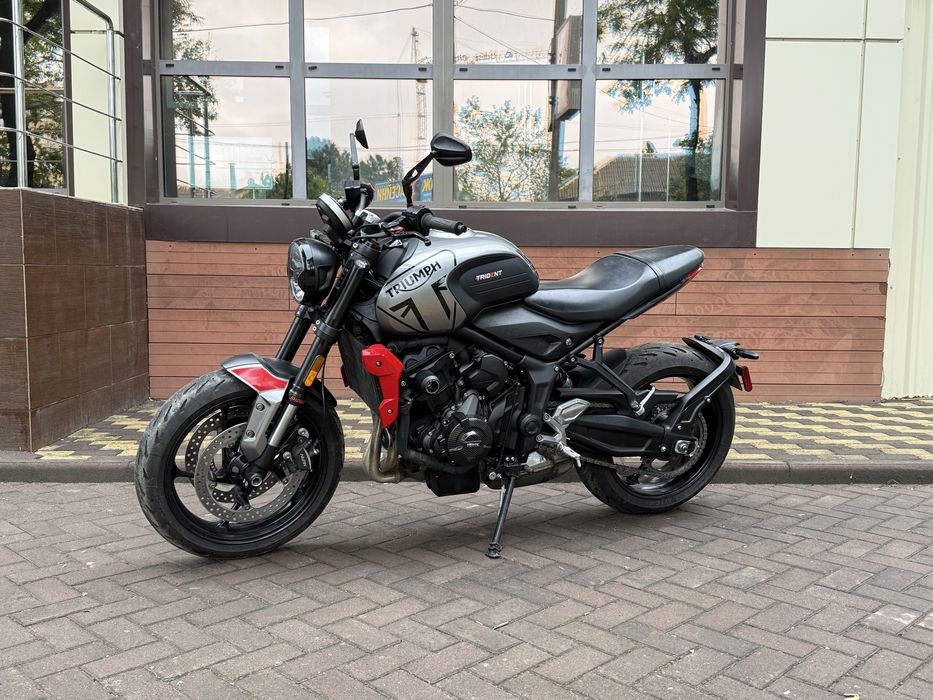 Мотоцикл Triumph Trident 660 2023 рік